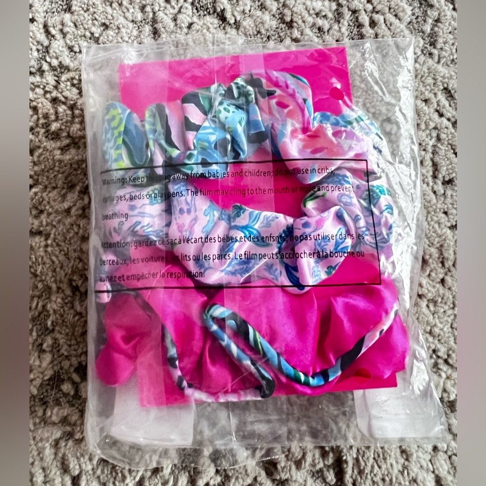 NWT - Lilly Pulitzer Scrunchies